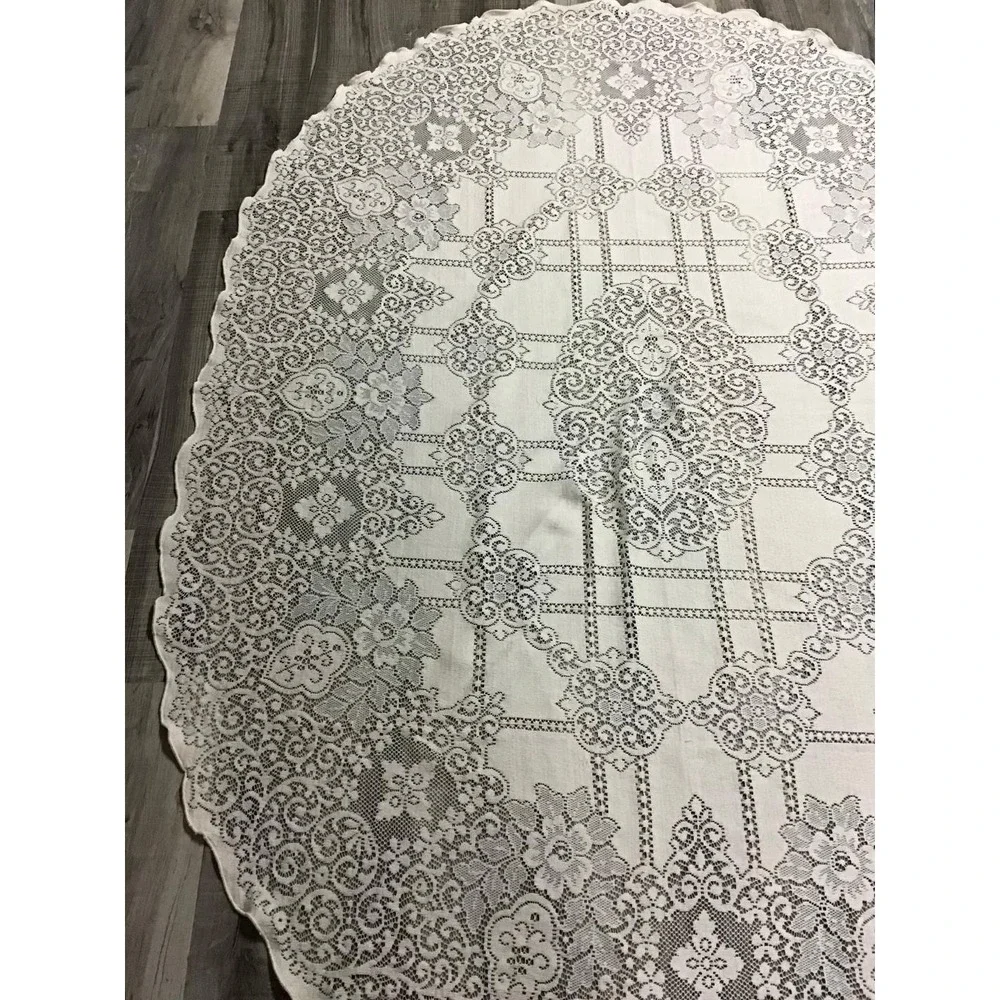 VTG Oval Lace Tablecloth 86